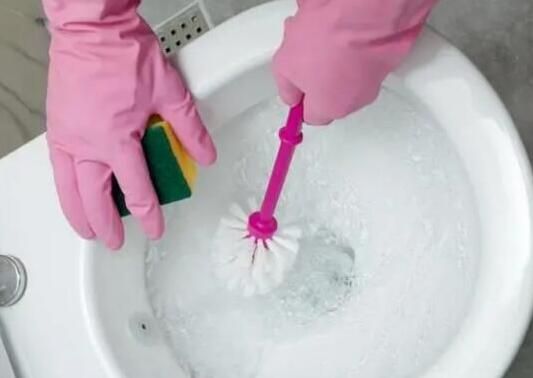 日常清洁小知识 浴室柜清洁与保养法则